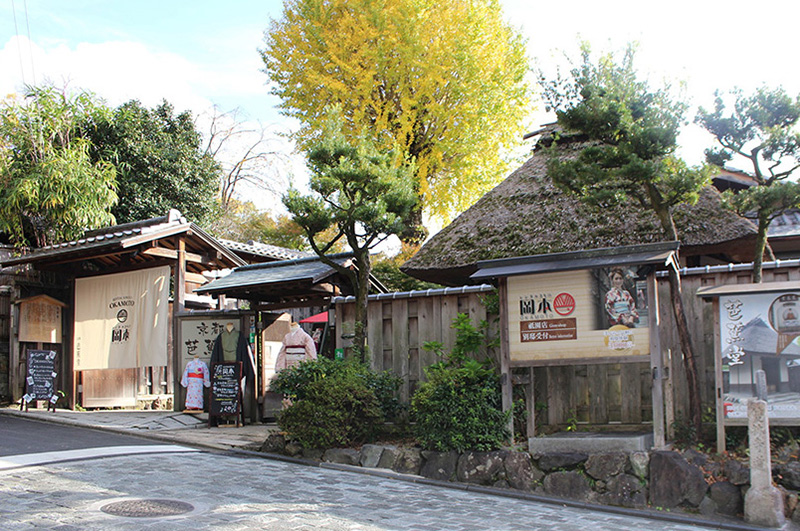 レンタル着物岡本 祇園店