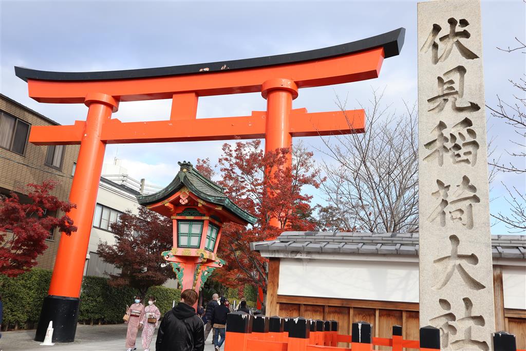 Sightseeing courses and spots in Kyoto we recommend starting from Fushimi Inari Taisha Shrine!