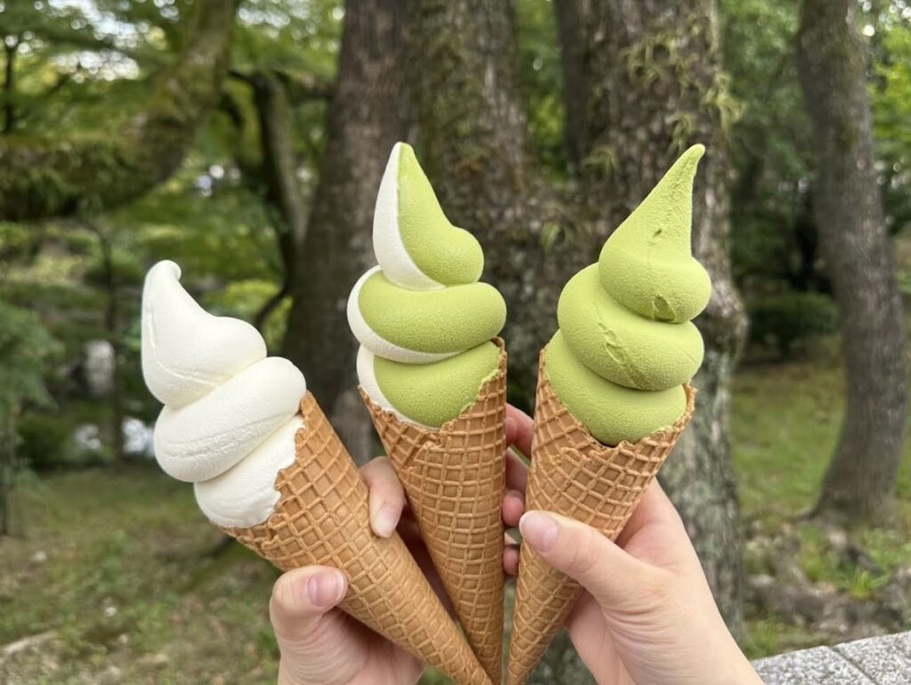 清水寺食べ歩き
喜楽庵の抹茶ソフトクリーム